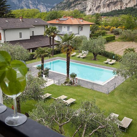 Park Hotel Eden Torbole Sul Garda ภายนอก รูปภาพ