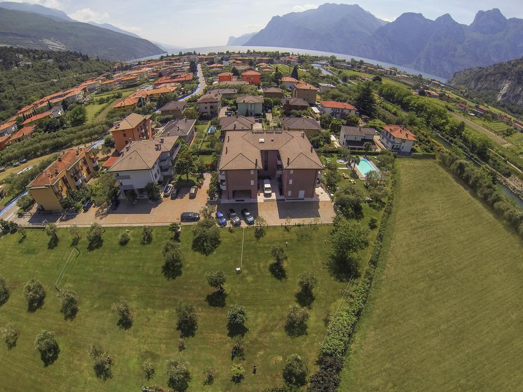 Park Hotel Eden Torbole Sul Garda ภายนอก รูปภาพ