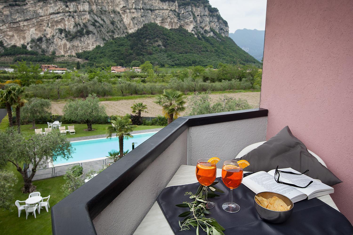 Park Hotel Eden Torbole Sul Garda ภายนอก รูปภาพ