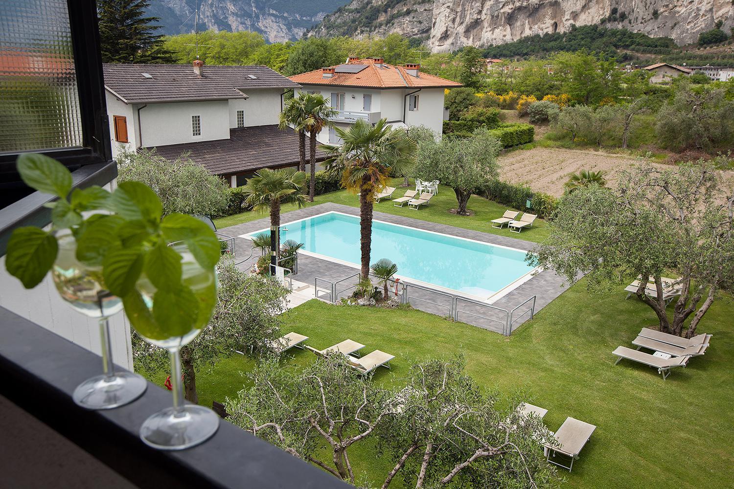 Park Hotel Eden Torbole Sul Garda ภายนอก รูปภาพ