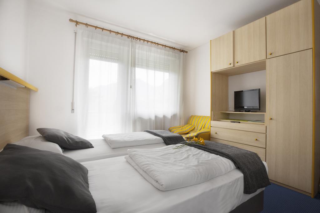 Park Hotel Eden Torbole Sul Garda ภายนอก รูปภาพ