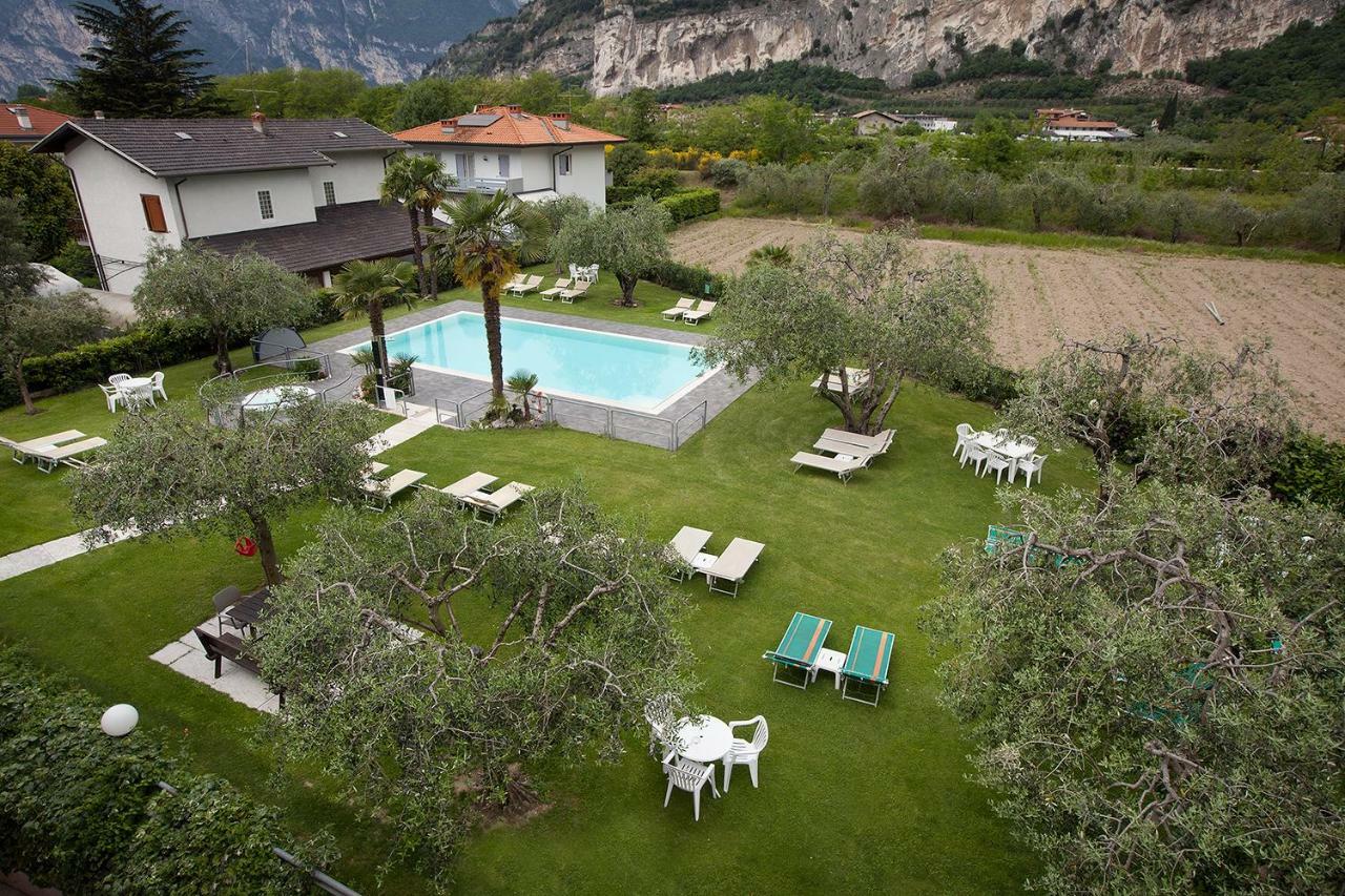 Park Hotel Eden Torbole Sul Garda ภายนอก รูปภาพ
